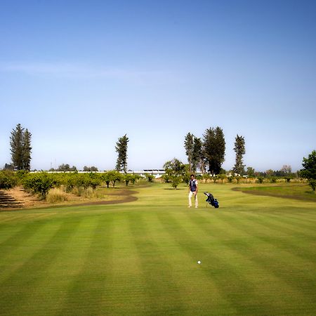 Borgo Di Luce I Monasteri Golf Resort & Spa Syracuse Facilities photo Golf course in Cyprus