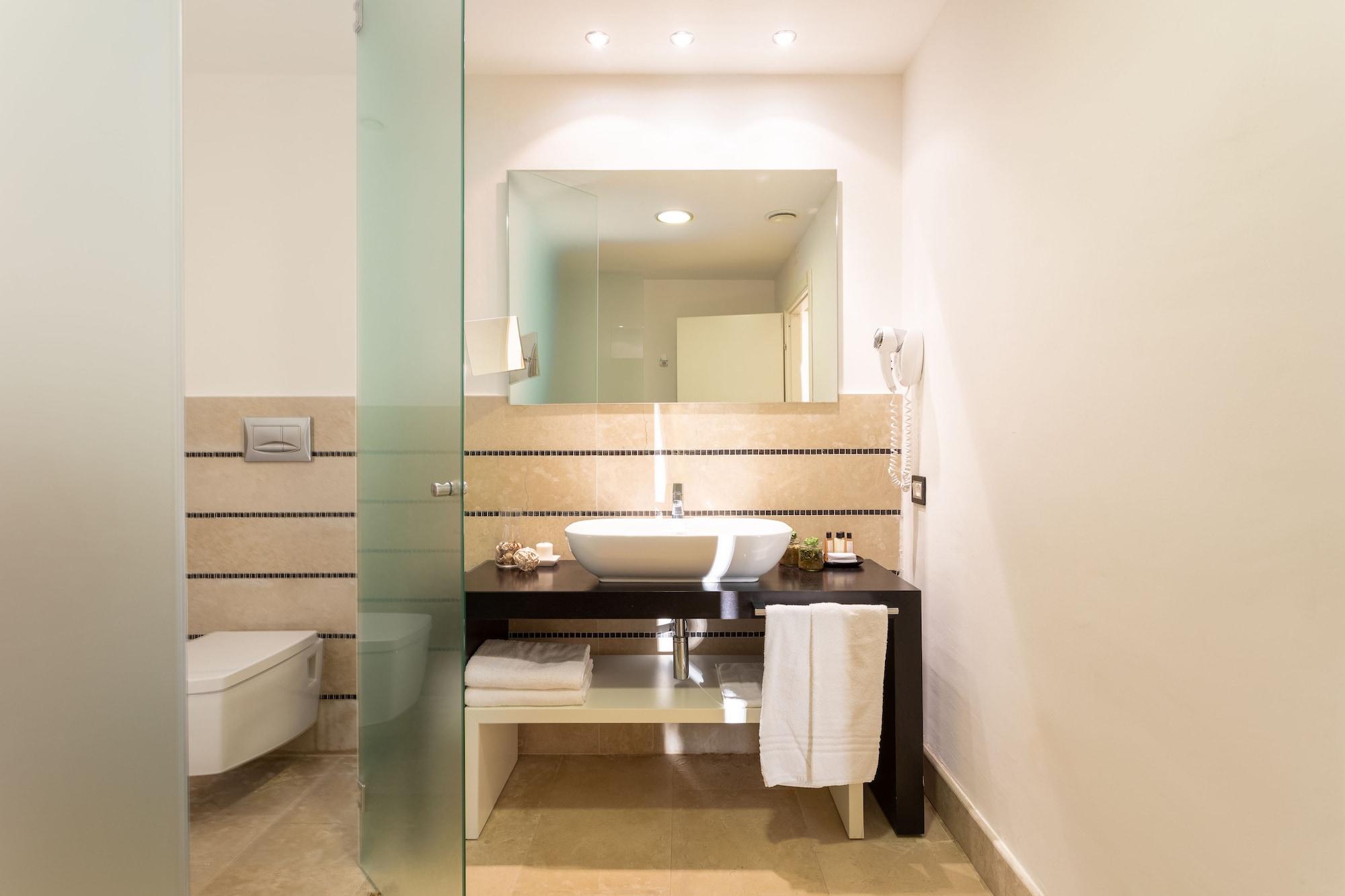 Borgo Di Luce I Monasteri Golf Resort & Spa Syracuse Exterior photo Bathroom