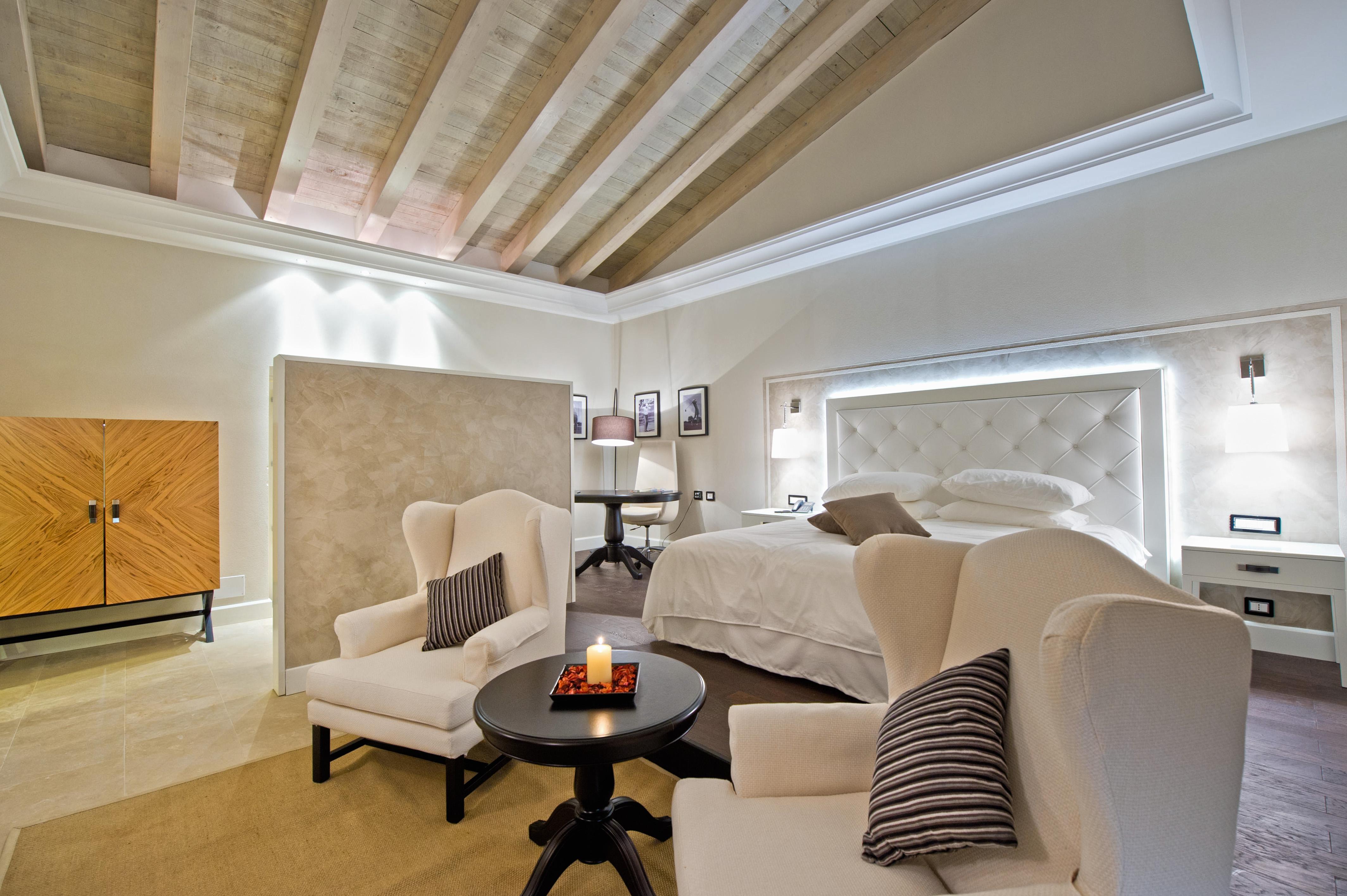 Borgo Di Luce I Monasteri Golf Resort & Spa Syracuse Exterior photo A suite at the Mandarin Oriental, Barcelona