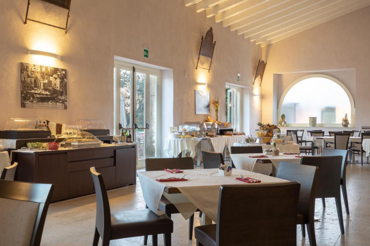 Borgo Di Luce I Monasteri Golf Resort & Spa Syracuse Exterior photo Restaurant