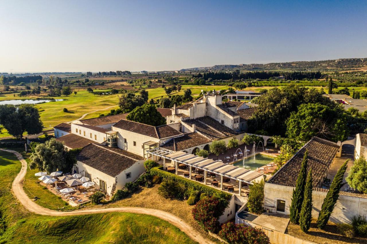 Borgo Di Luce I Monasteri Golf Resort & Spa Syracuse Exterior photo Aerial view of the hotel